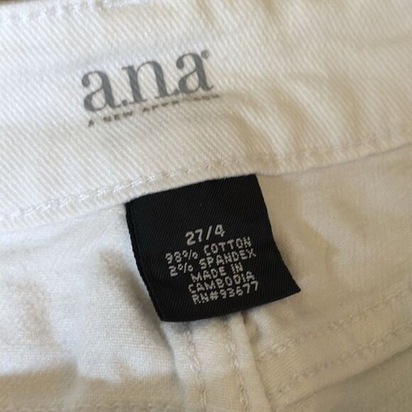 A.N.A. Low-Rise White Cut-off Shortie Denim Shorts - Picture 3 of 3